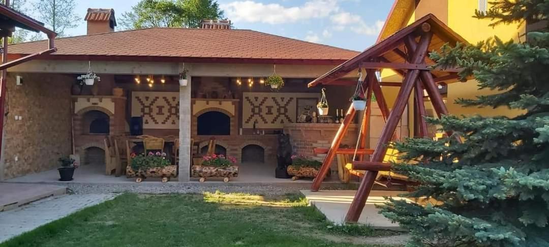 Vila Coman Intorsura Buzaului Luaran gambar