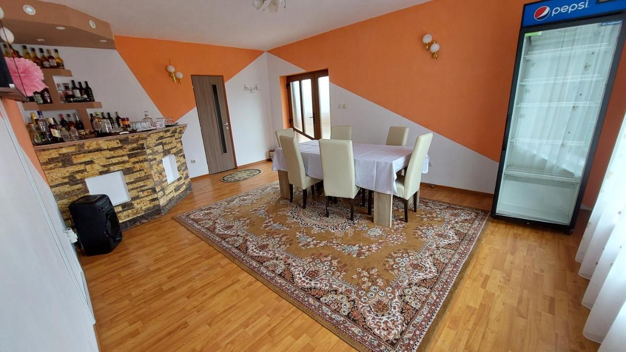 Vila Coman Intorsura Buzaului Luaran gambar